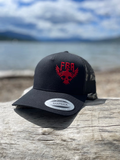 BLACK RETRO TRUCKER (curved bill)